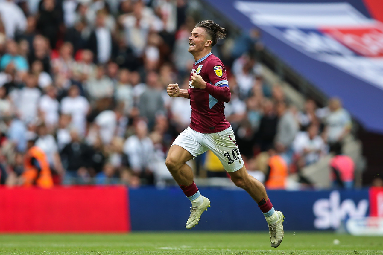 层与人群回 层与人群回